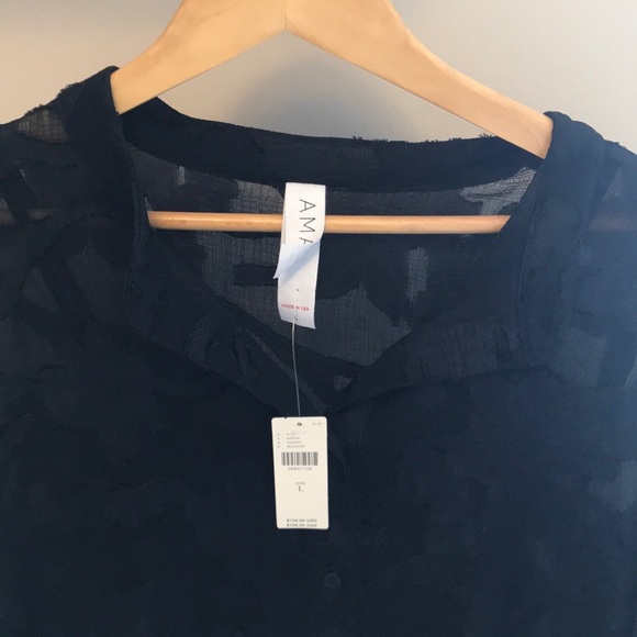 ANTHROPOLOGIE Marizia Textured Buttondown - Picture 3 of 9